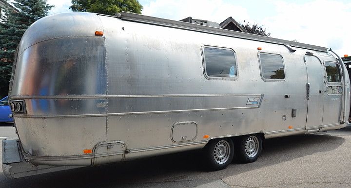 31ft_Airstream_Sovereign_a.jpg