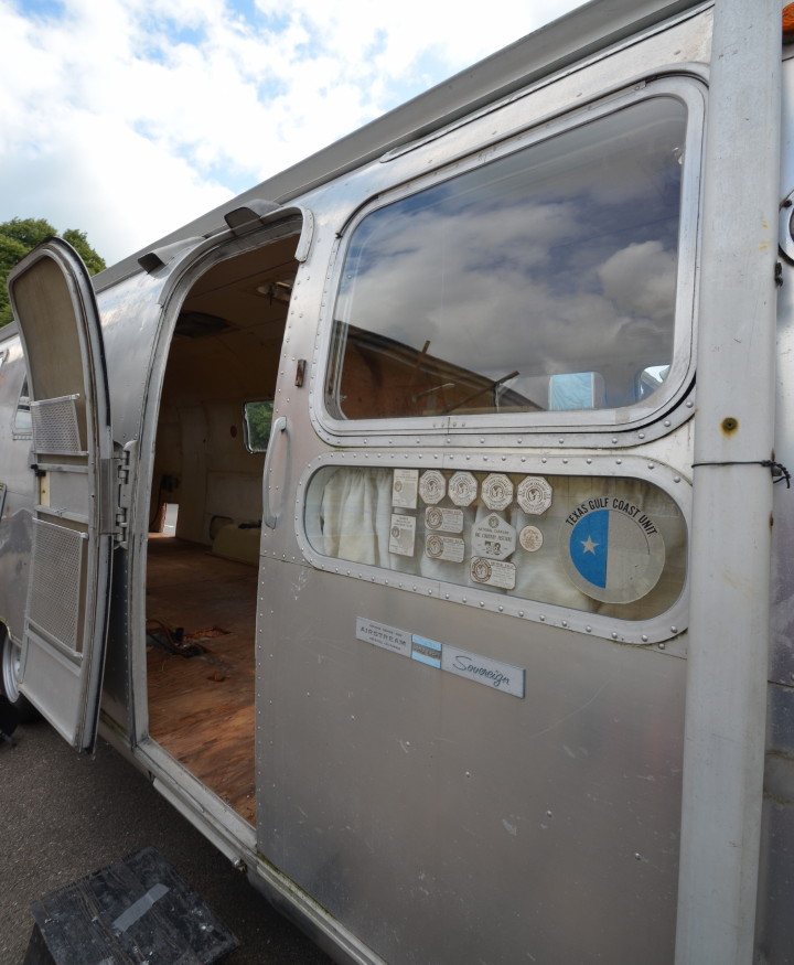 31ft_Airstream_Sovereign_e.jpg