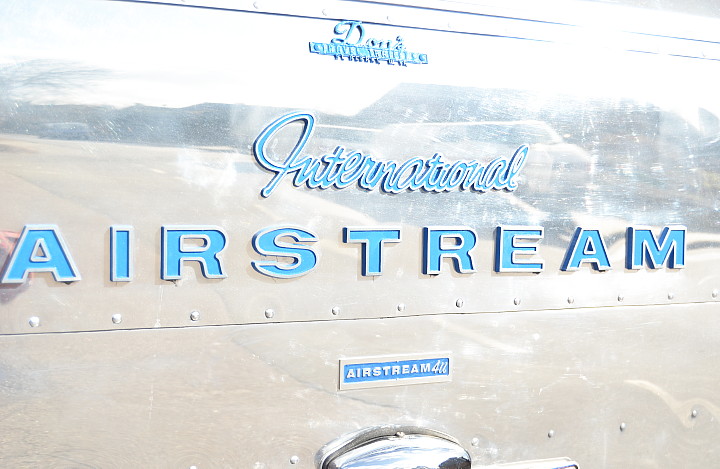 Airstream4u_Signs.jpg