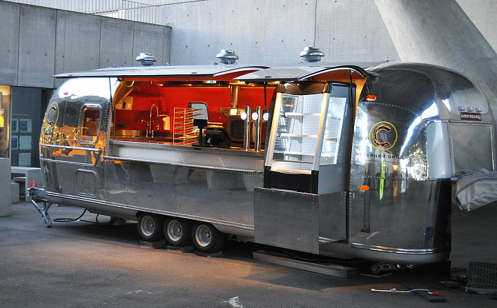 airstream4u_sonderanfertigung_am_airport_zurich.jpg