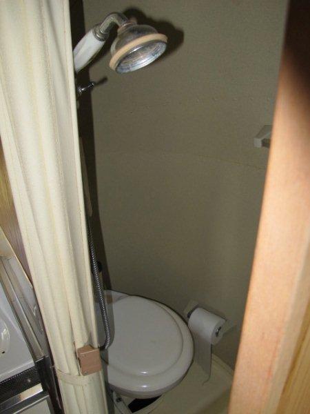 interieur_wc_bath_toilet.jpg