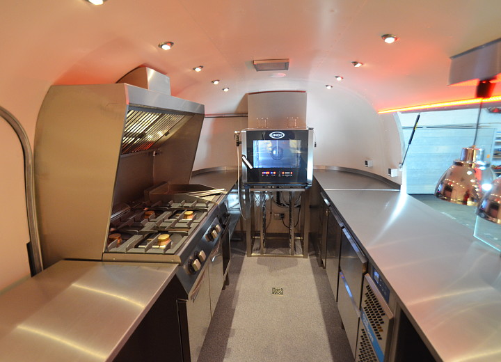 custom_interior_uae_catering_a.jpg