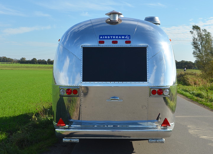 sunshine_airstream_rear_site.jpg