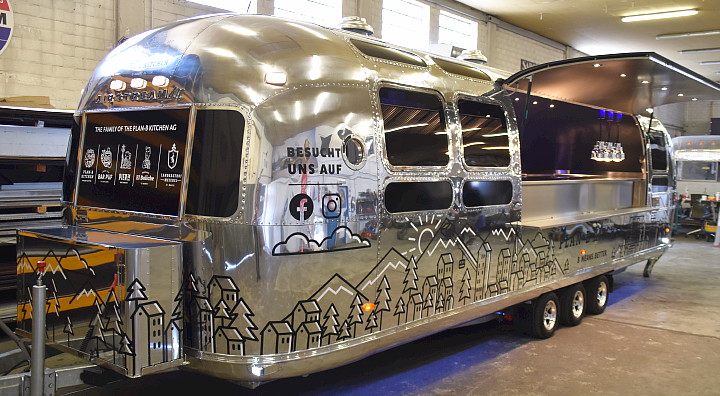 airstream4u_plan_b_kitchen_schweiz_31ft_b.jpg